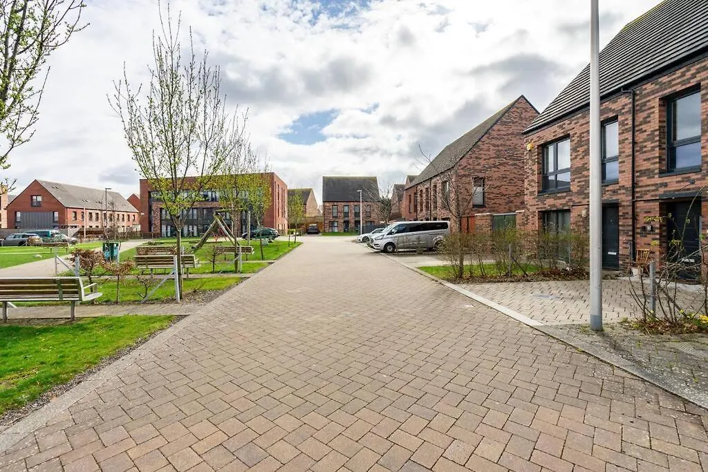 Apartment Bright, Modern 2 Bedroom House With Free Parking! Edinburgh United Kingdom